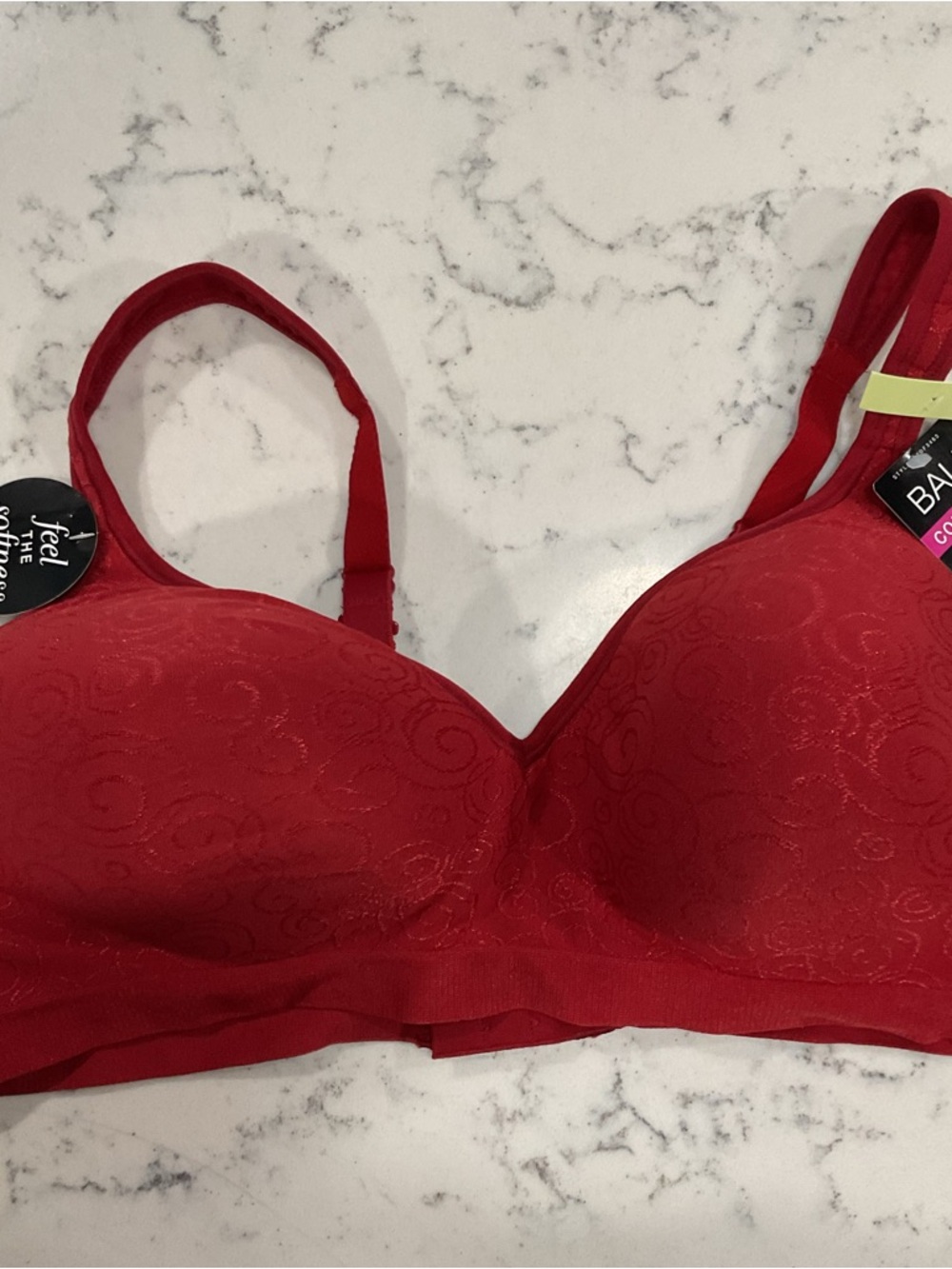 NWT Bali Comfort Smooth Red T-Shirt Bra no Underwire Size 42B